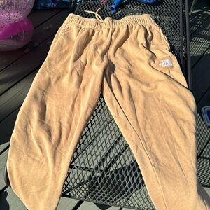 Women’s jogging pants